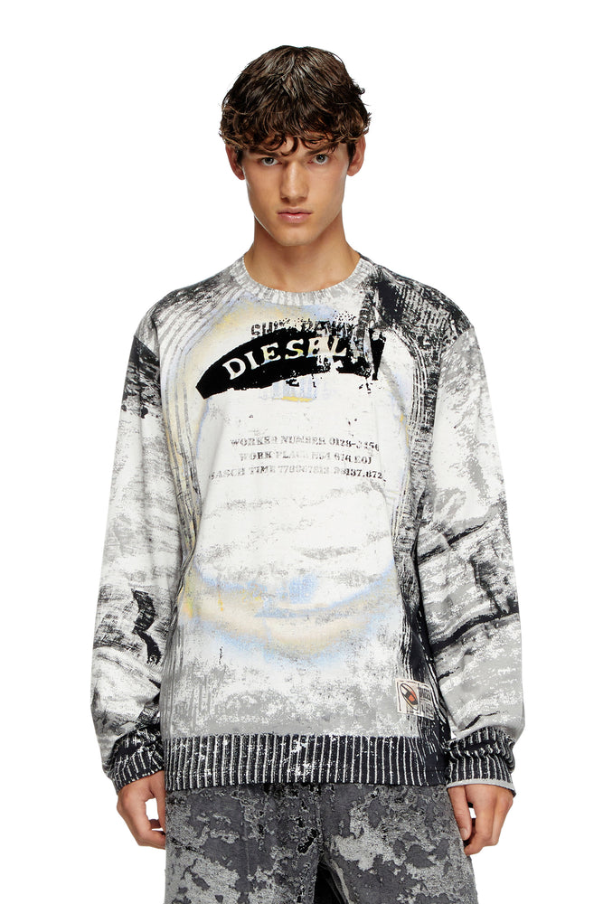 Long-Sleeve T-Shirt With  Fuzzy Trims-- Fitted T-Shirt Seamless Stretchy