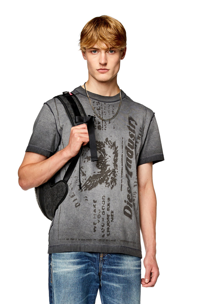 T-shirt with faded jacron print-- Collared T-Shirt Boat Neck A-Line