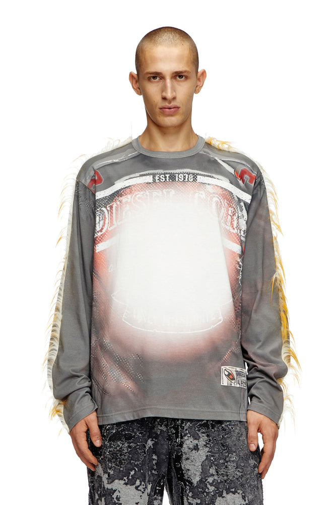 Long-Sleeve T-Shirt With  Fuzzy Trims-- Mesh Fabric Canvas Fabric Denim Fabric