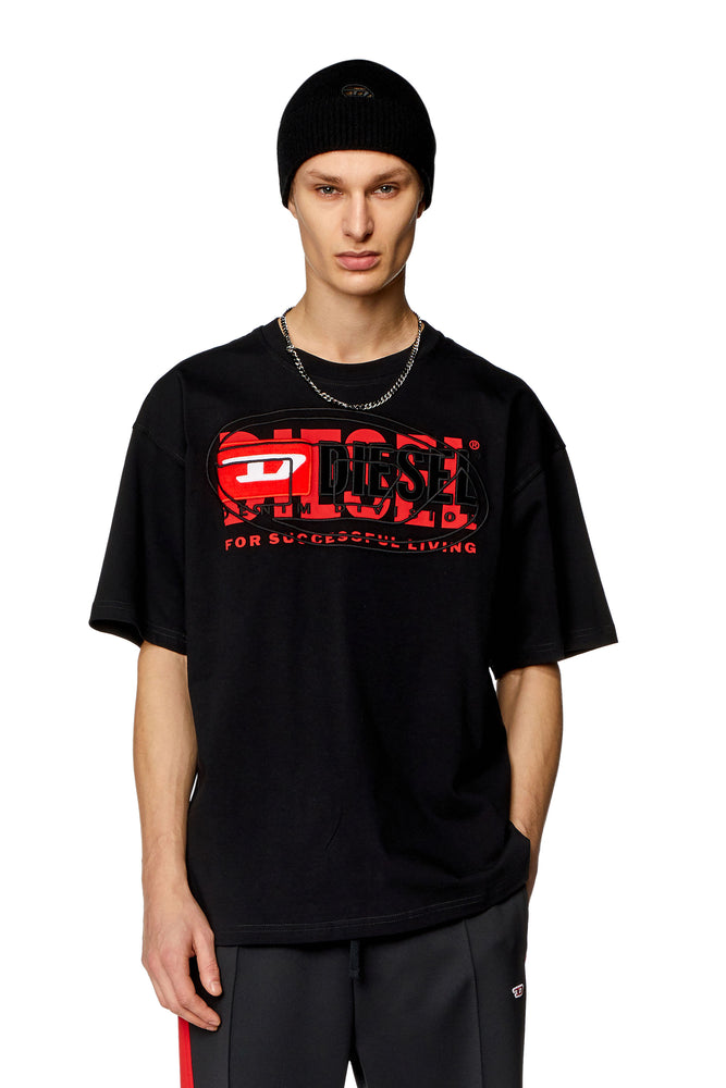 T-shirt with layered logos-- Mesh Fabric Canvas Fabric Denim Fabric