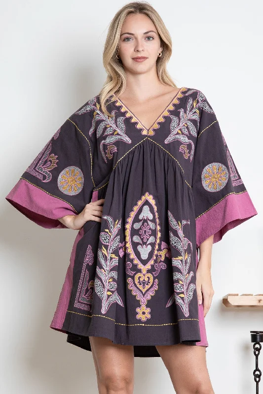 BlueVelvet Floral Embroidery Mini Dress in Charcoal-Berry Stylish Button-Down Mini Dress BlueVelvet Floral Embroidery Mini Dress in Charcoal-Berry Stylish Button-Down Mini Dress