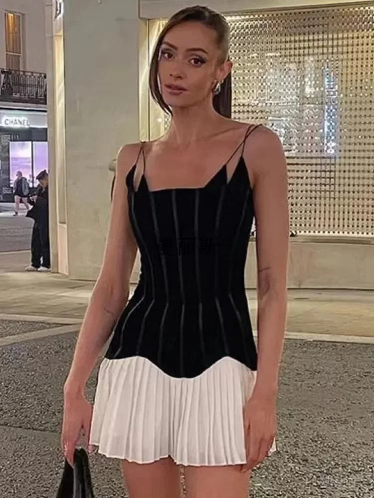 New Contrast Color Patchwork Sling Mini Dress Women Backless Sleeveless Slim A-line Dresses Fashion Lady Party Prom Vestido Casual Mini Dress with Pockets New Contrast Color Patchwork Sling Mini Dress Women Backless Sleeveless Slim A-line Dresses Fashion Lady Party Prom Vestido Casual Mini Dress with Pockets