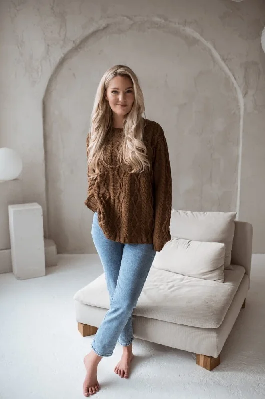 Cable-Knit Merino Wool Sweater Brown Elegant Classic Vintage
