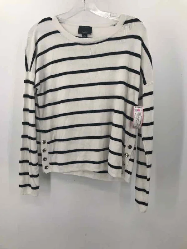 Pre-Owned Lumiere White Size Medium Stripe Sweater Anti-Pilling Anti-Shrink Durable