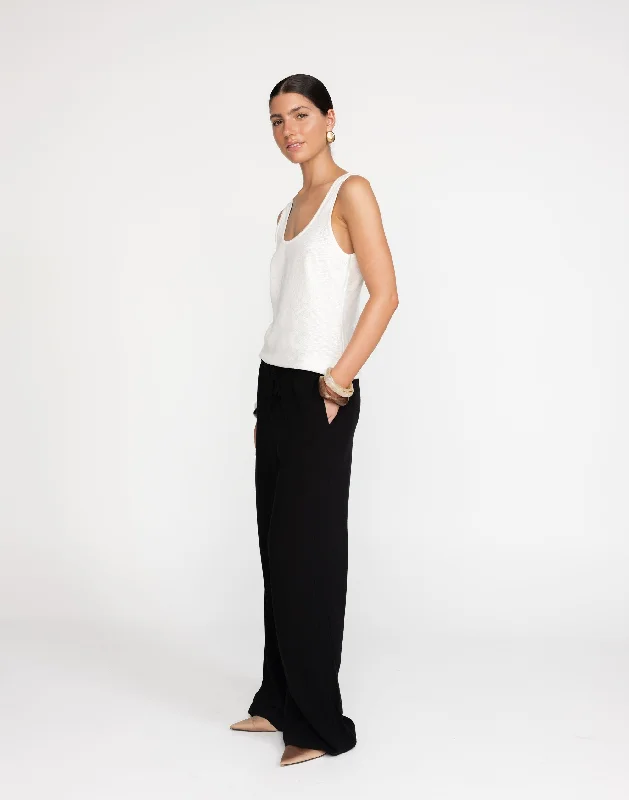 Amee Linen Pants (Black) Classic Cropped Pants