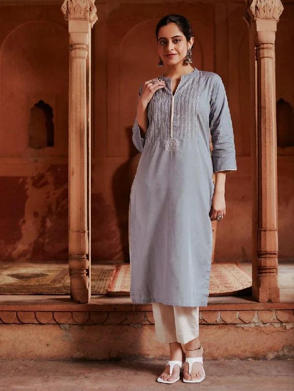 Embroidered Cotton Kurta Pants Set 3631 Chic Capri Pants